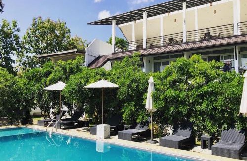 Inamaluwa Hotel | Atteriya SIGIRIYA: Family-Friendly Retreat with Pool & Breakfast