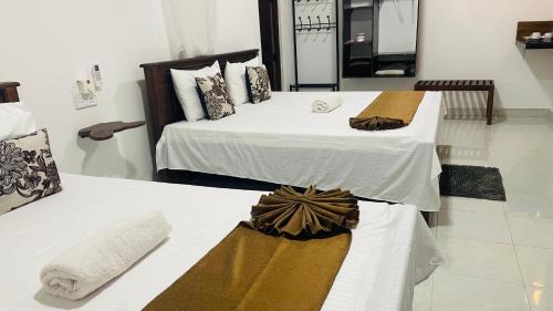 Dambulla Hotel | Discover Sigiri Suncap Cottage: Family-Friendly Retreat