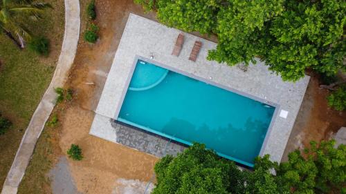 Sigiriya Hotel | Exceptional Sigiriya Cottage with Ocean View & Pool Access