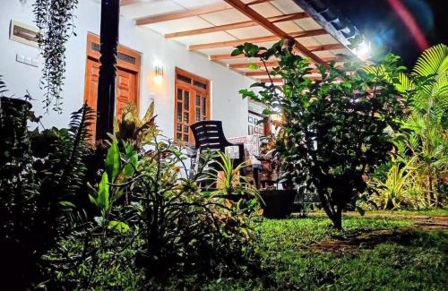 Sigiriya Cabin | Unforgettable Stay at Sigiriya Hillside View Villa - 10/10 Rated