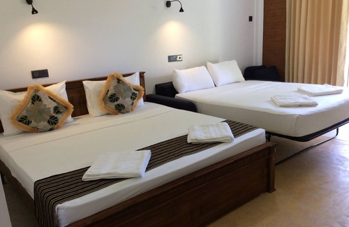 Sigiriya Hotel | Cozy Stay at Sigiriya Rock Hide with Breakfast and Dining