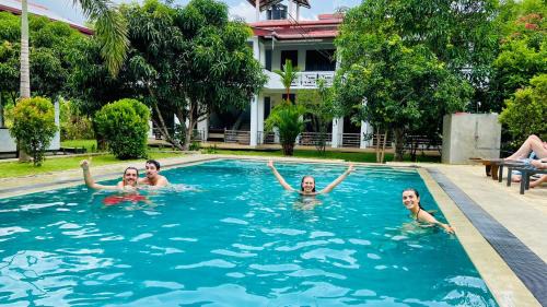 Sigiriya House | Discover Sigiriya Sun Shine Villa: 5-Star Oceanfront Retreat