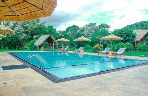 Sigiriya Apartment | Experience Comfort at Sigiriya Water Cottage with Ocean Views