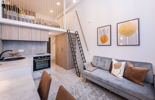 Vilnius city municipality Apartment | Explore Sigma Skyline Loft 18: Pet Friendly & Family Ready