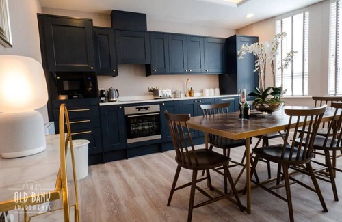 North Shore Apartment | Stylish 2 Bedroom Apartment in Central Blackpool Awaits