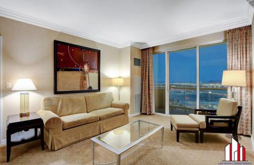 Las Vegas House | Explore Signature 2Br3Ba Balcony Units with Pool Access