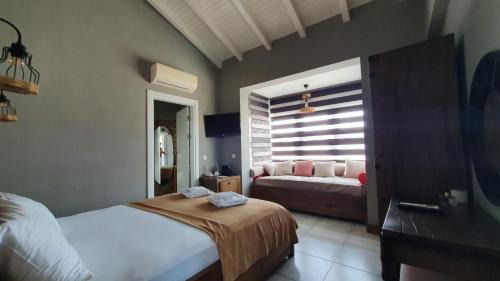 Hacımemis Hotel | Signature Alaçatı: Oceanfront Oasis with Pet-Friendly Perks