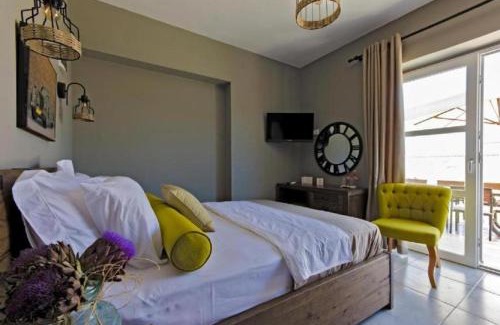 Hacımemis Hotel | Signature Alaçatı: Oceanfront Oasis with Pet-Friendly Perks
