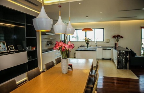 Ba Dinh Apartment | Family-Friendly Signature Duplex with Balcony and 3 Baths