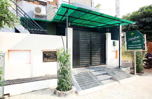 Orchha House | Discover Signature Inn Orchha: Family-Friendly Getaway