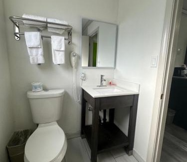 Winnemucca Hotel | Pet-Friendly Comfort at Americas Best Value Inn Winnemucca