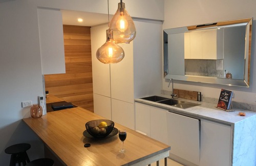 Devonport House | Devonport's Finest: Stay at Signature on Gunn Today!
