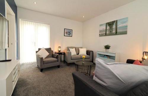 North Glasgow Apartment | Pet-Friendly Retreat at Signature - Railway Cottage