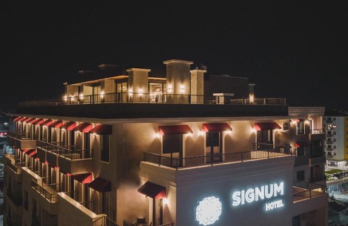 Podgorica Hotel | Experience SIGNUM Hotel: Family-Friendly and Highly Rated