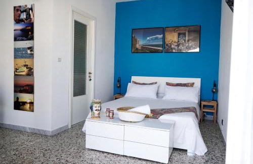 Brucoli House | Discover Sikelia Home: Oceanfront Retreat with Cozy Amenities