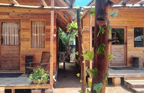 Trincomalee House | Oceanfront Silaa Cabana: Guest Rated 9.8 & Pet Friendly