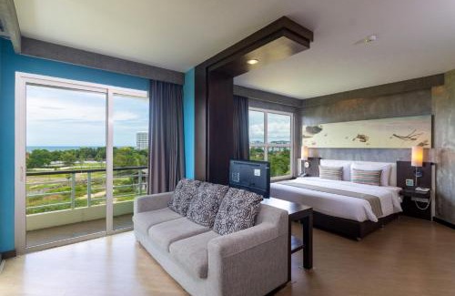 Hua Hin Hotel | Discover Sila at Hua Hin: Oceanfront Retreat with Pool