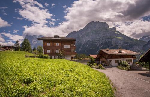 Grindelwald Apartment | Elegant Silberhorn: 4-Star Family-Friendly Retreat