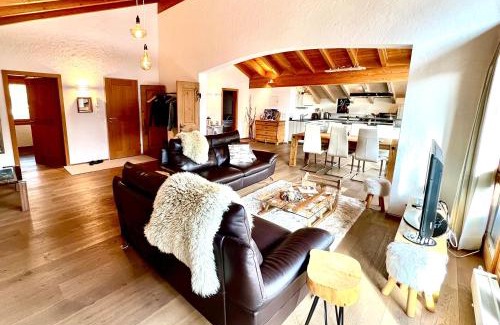 Grindelwald Apartment | Elegant Silberhorn: 4-Star Family-Friendly Retreat