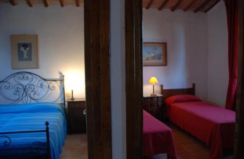 Amelia Apartment | Tranquil Retreat in Umbria's Serene Woods with Pool