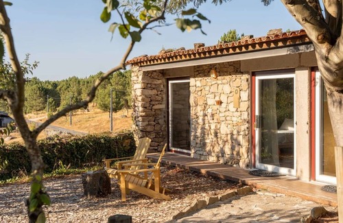 Leomil Apartment | Silence Room at The Mill Retreat by PortugalActive