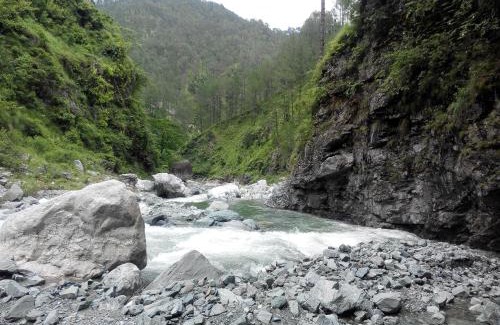 Kaul House | Tranquil Stay at Silent Valley- Alchauna Kumaoni House