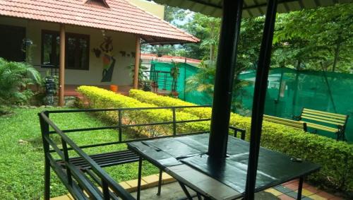 Masinagudi House | Budget-Friendly Silent Wild with Breakfast & Family Amenities