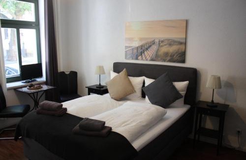 Zentrum-Sued Apartment | Silentio Schletterstrasse