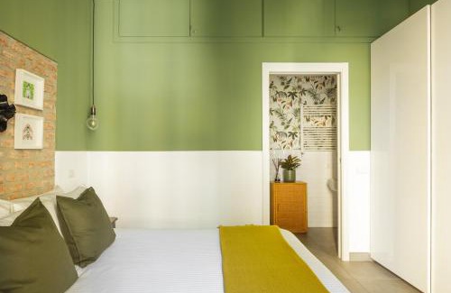 Porta Venezia Apartment | Elegant Silenziosa Casa di Ringhiera - Rated 10/10!