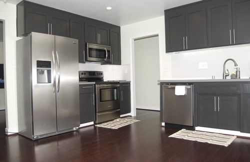 Rex Manor House | Premier Silicon Valley Stays at Casa Tres with Family Amenities