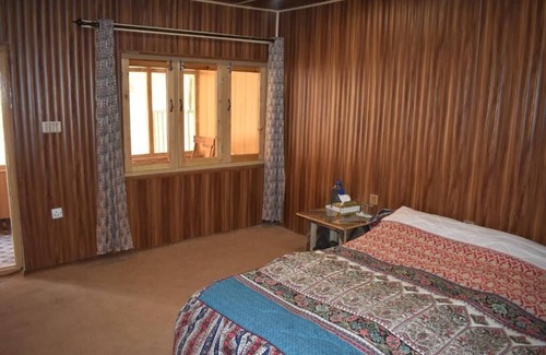 Ghulkin Resort | Explore Siliva Hotel & Resort: Family-Friendly Getaway