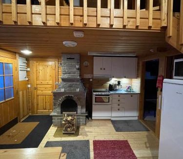 Muonio Ski Chalet | Experience Siljonranta: Pet-Friendly Retreat with Hot Tub