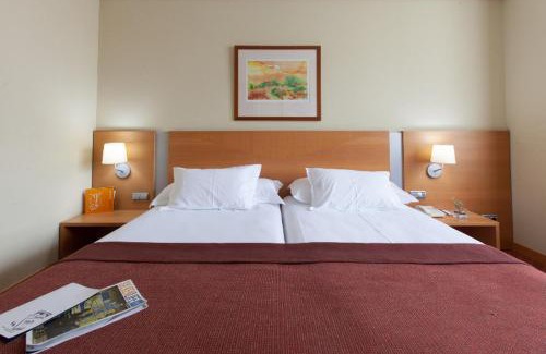 Leon Hotel | Discover Silken Luis de León: Family-Friendly 4-Star Stay