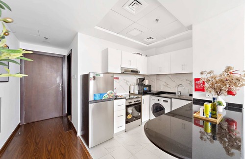 Dubai Apartment | Silkhaus Modern Studio | Binghatti Pearl