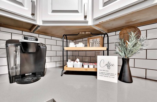 Brazos Apartment | Top-Rated Silo Boho Bungalow in Downtown Waco