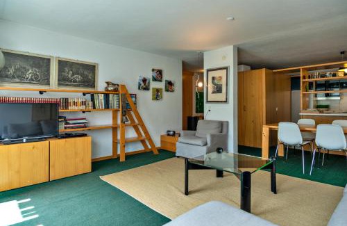 Champfer Apartment | Experience Comfort at Silva House - Champfèr, 4-Star Retreat