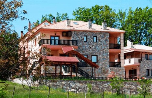 Krionerion Apartment | Inviting Silva Suites: Family-Friendly with Hot Tub & Dining