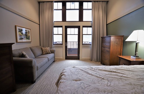 Silver Bay Hotel | Discover Silver Bay YMCA Inn: Accessible & Family-Friendly