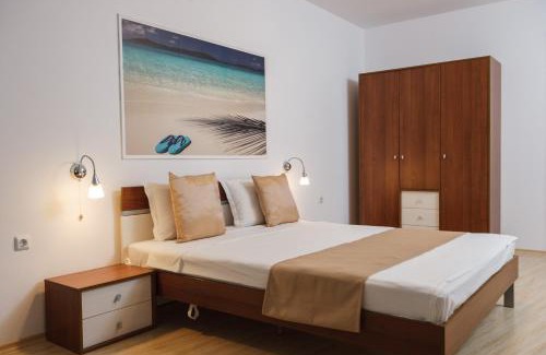 Byala Apartment | Discover Silver Beach Apart Complex: Oceanfront Family Retreat