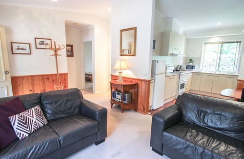 Bright Cottage | Relax at Silver Birches Holiday Village with Ocean Views