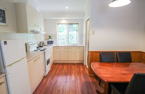 Bright Cottage | Relax at Silver Birches Holiday Village with Ocean Views