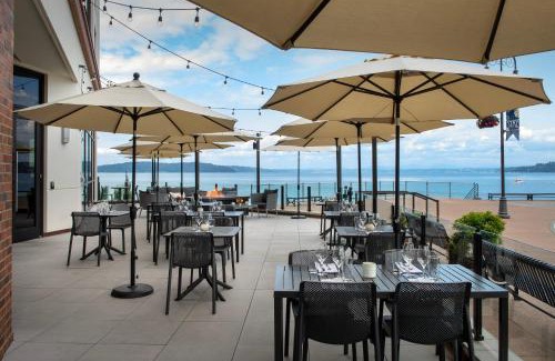 West End Hotel | Experience Silver Cloud Hotel Tacoma on Point Ruston Waterfront