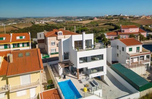 Areia Branca Villa | Beachfront Bliss at Silver Coast Beach Villa - Guest Rated 9.8