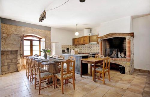 Coz Villa | Discover Silver Coast Villa: Family & Pet-Friendly Retreat