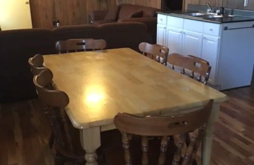Indian Point Cottage | Idyllic Woodsy Retreat Near Silver Dollar City & Table Rock Lake