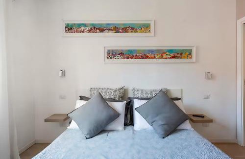 Porta Genova Apartment | Explore Silver House: Perfect for Families & Pet Lovers
