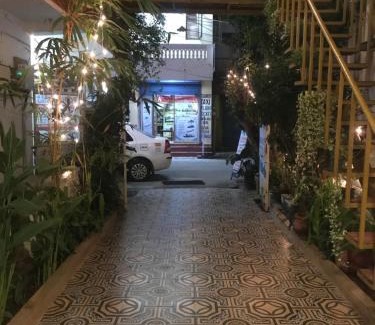 Mahabalipuram Beach House | Budget-Friendly Stay at Silver Moon Guest House with Dining