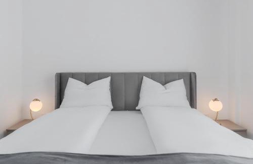 Cordau Apartment | Silver Moon