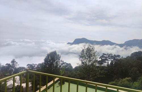 Coonoor Hotel | Silver Oak Resorts: Family-Friendly Stay with Dining Options