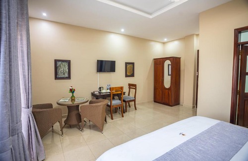 Mbarara Hotel | Discover Silverback Hotel: 4-Star Stay with Breakfast Included